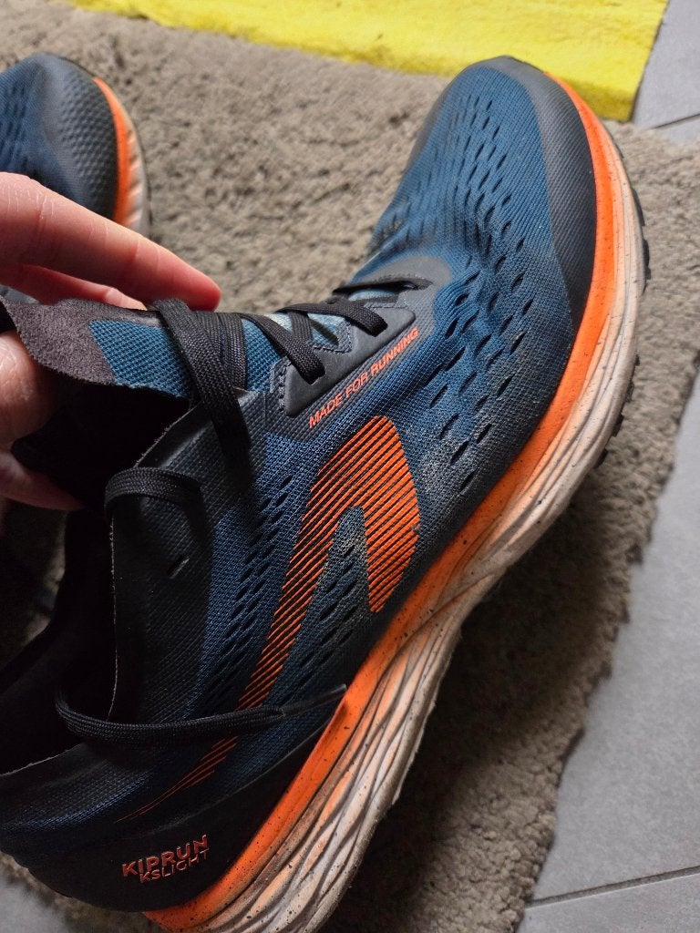 Kiprun loopschoenen maat 44, Autres marques, Course à pied, Chaussures de course à pied, Enlèvement