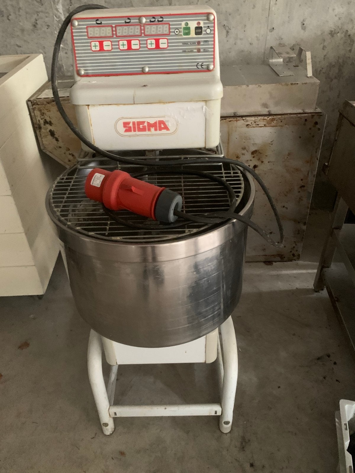 Kneder sigma 34 liter, Zakelijke goederen, Ophalen, Gebruikt