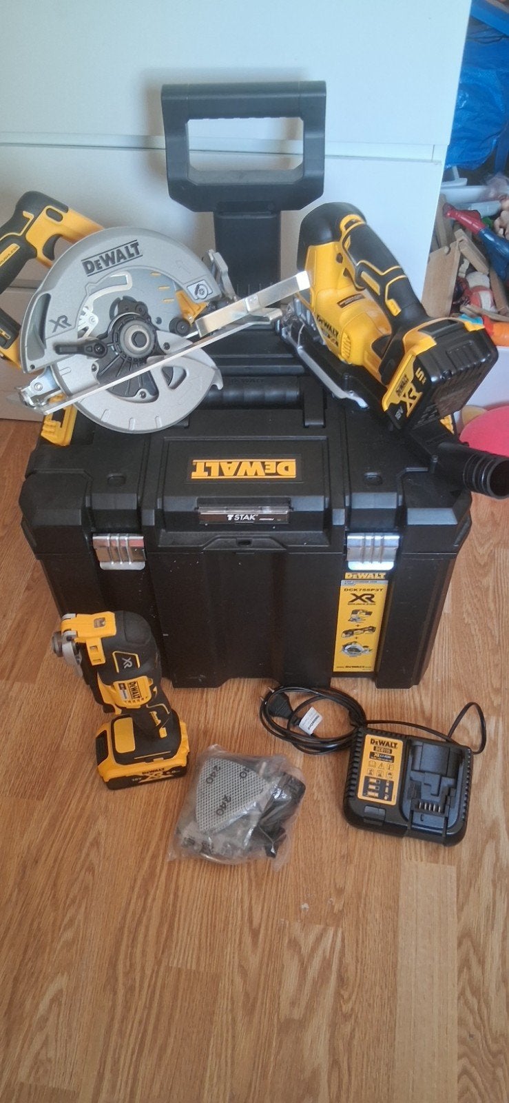Pack DeWalt XR moteur Bruschless neufs, Enlèvement ou Envoi, Neuf, 700 à 1000 watts, Autres types