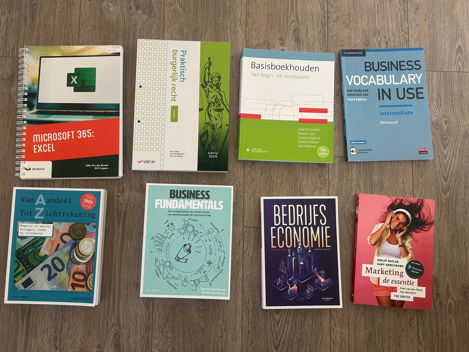 Boeken Bedrijfsmangement Artevelde 1ste jaar, Boeken, Ophalen, Zo goed als nieuw