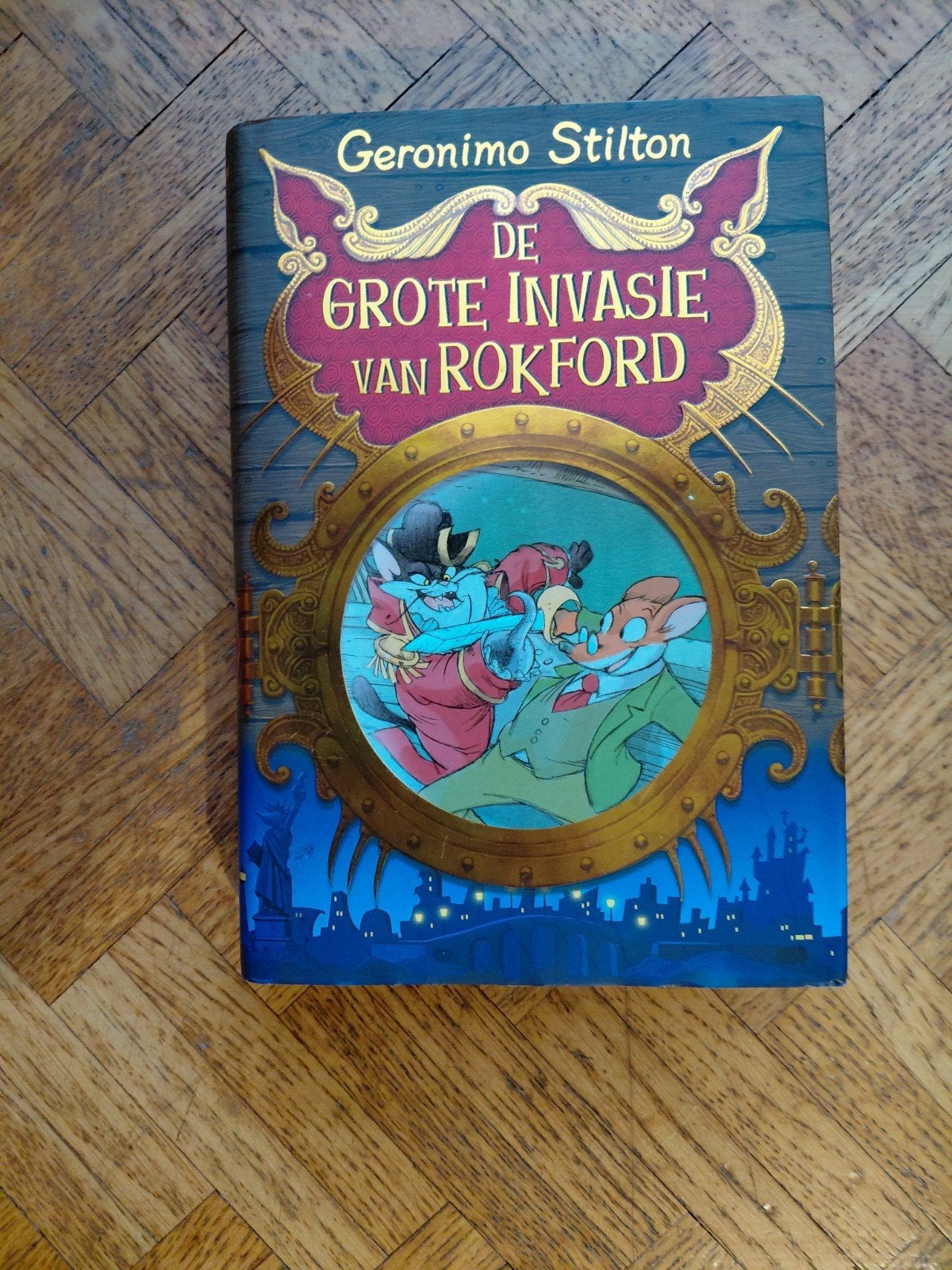 Geronimo Stilton: De grote invasie van Rokford, Ophalen of Verzenden, Gelezen