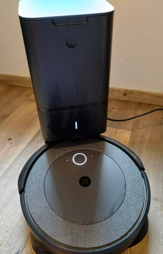 Roomba i3+ robotstofzuiger – met Clean Base, Ophalen, Gebruikt, IRobot, Robotstofzuiger