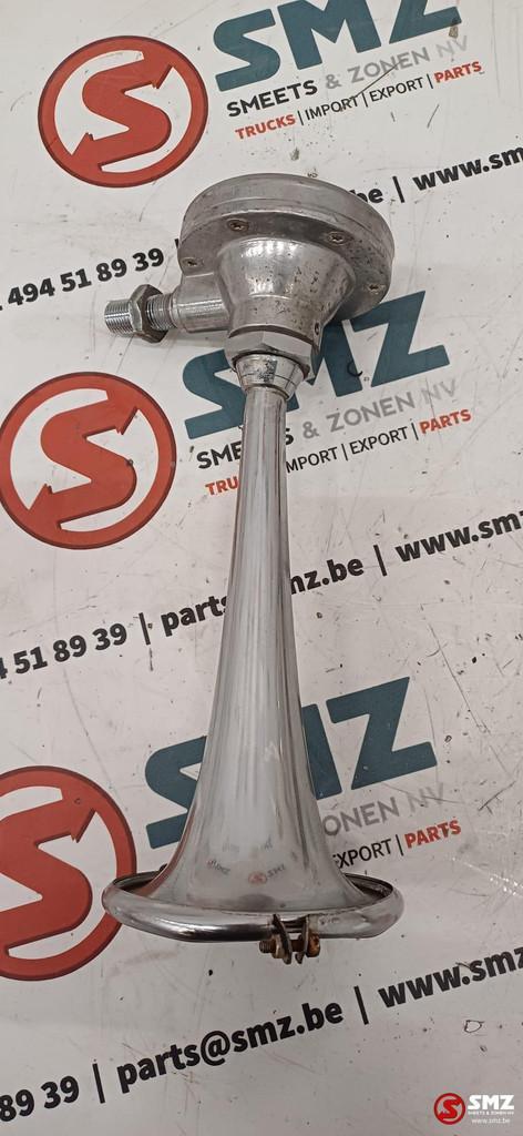Occ hoorn / claxon 22 cm Iveco, Gebruikt, Iveco, Elektronica en Kabels