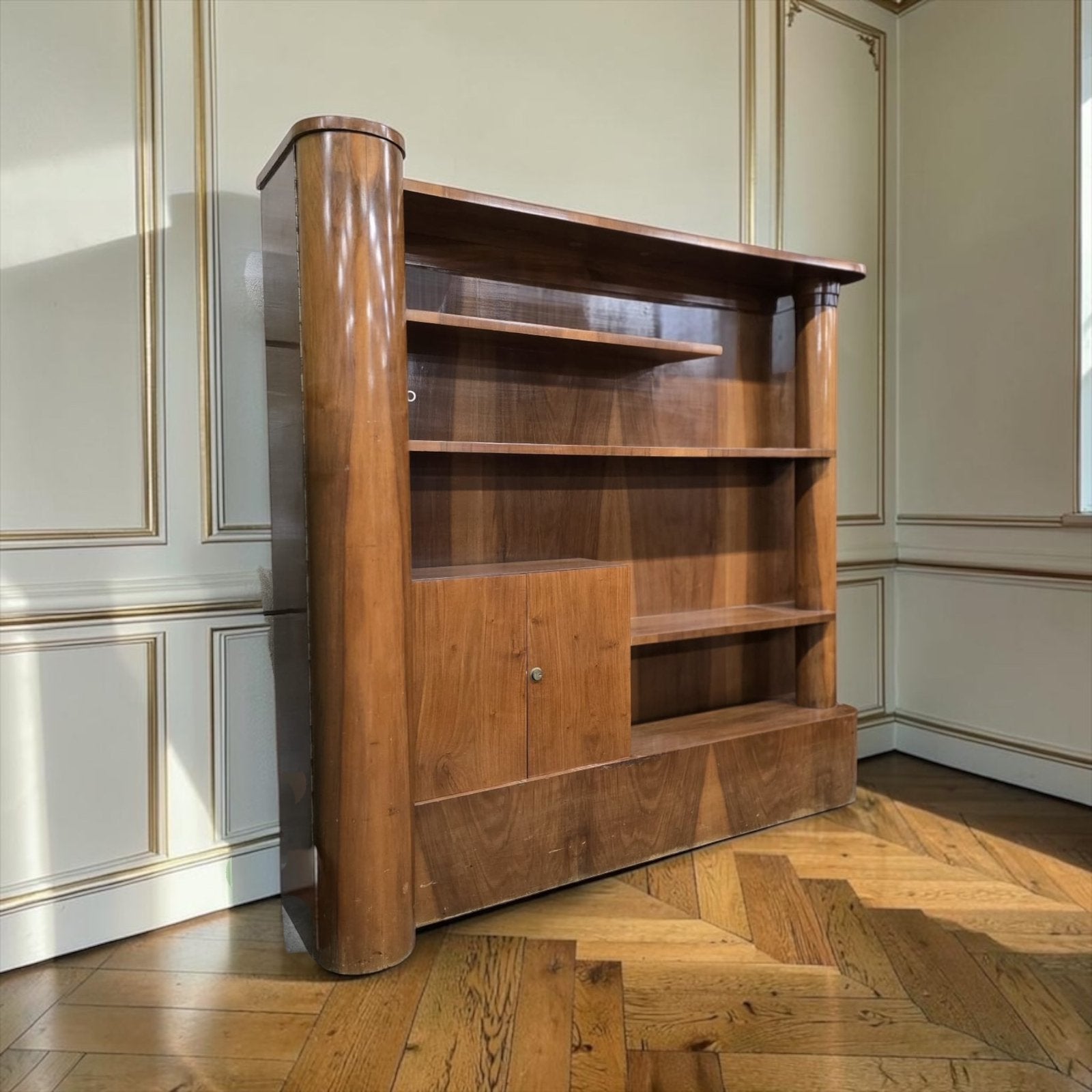 Vintage curved houten art deco kast / etagere / rek, Ophalen of Verzenden, Gebruikt
