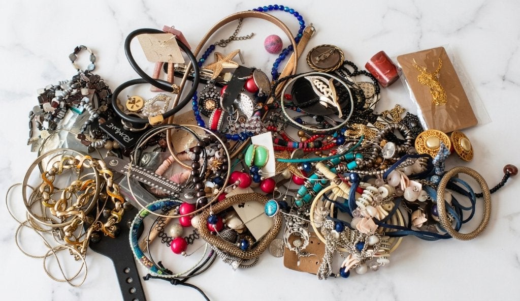 lot sieraden 45 meer dan 1.1 kg, Handtassen en Accessoires, Antieke sieraden, Ophalen of Verzenden, Overige materialen, Overige typen