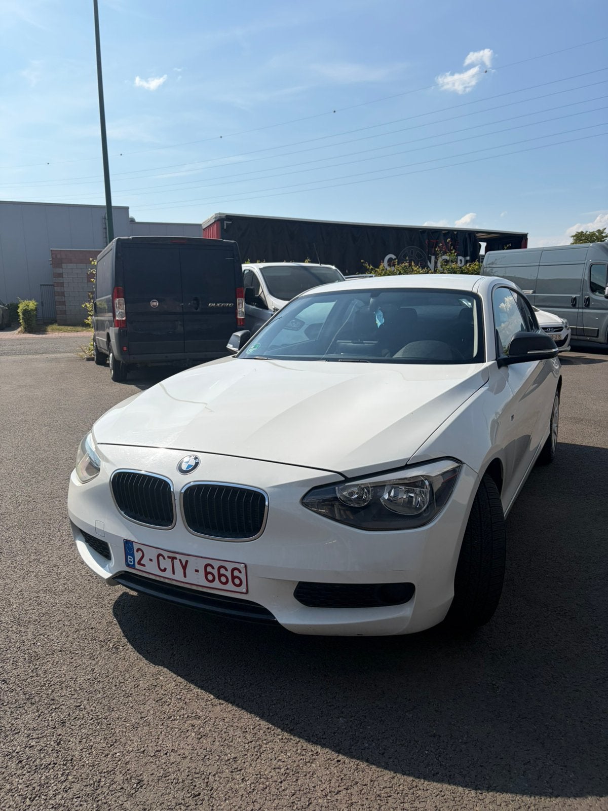 BMW 114i 2013 Nouveaux moteur / turbo, Autos, Achat, Noir, Particulier, Tissu