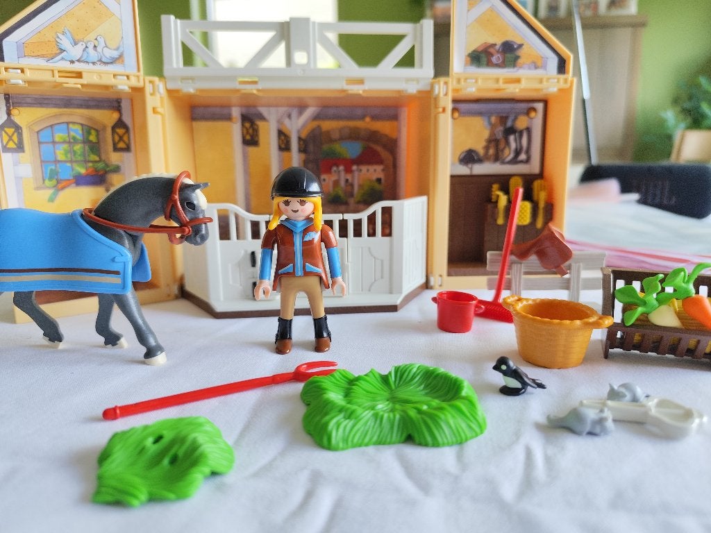 Playmobil 5418 paardenstal meeneemkoffer, Ophalen, Gebruikt, Complete set, Overige typen