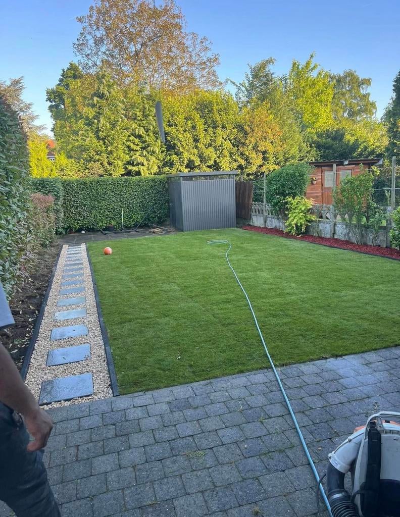 Jardinier disponible – Travail propre et rapide, Enlèvement ou Envoi, Comme neuf