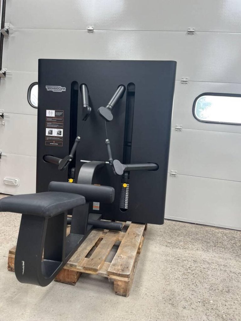 Technogym Kinesis Low Row/ Butterfly Reverse/ Rear delts Bl…, Enlèvement ou Envoi, Utilisé