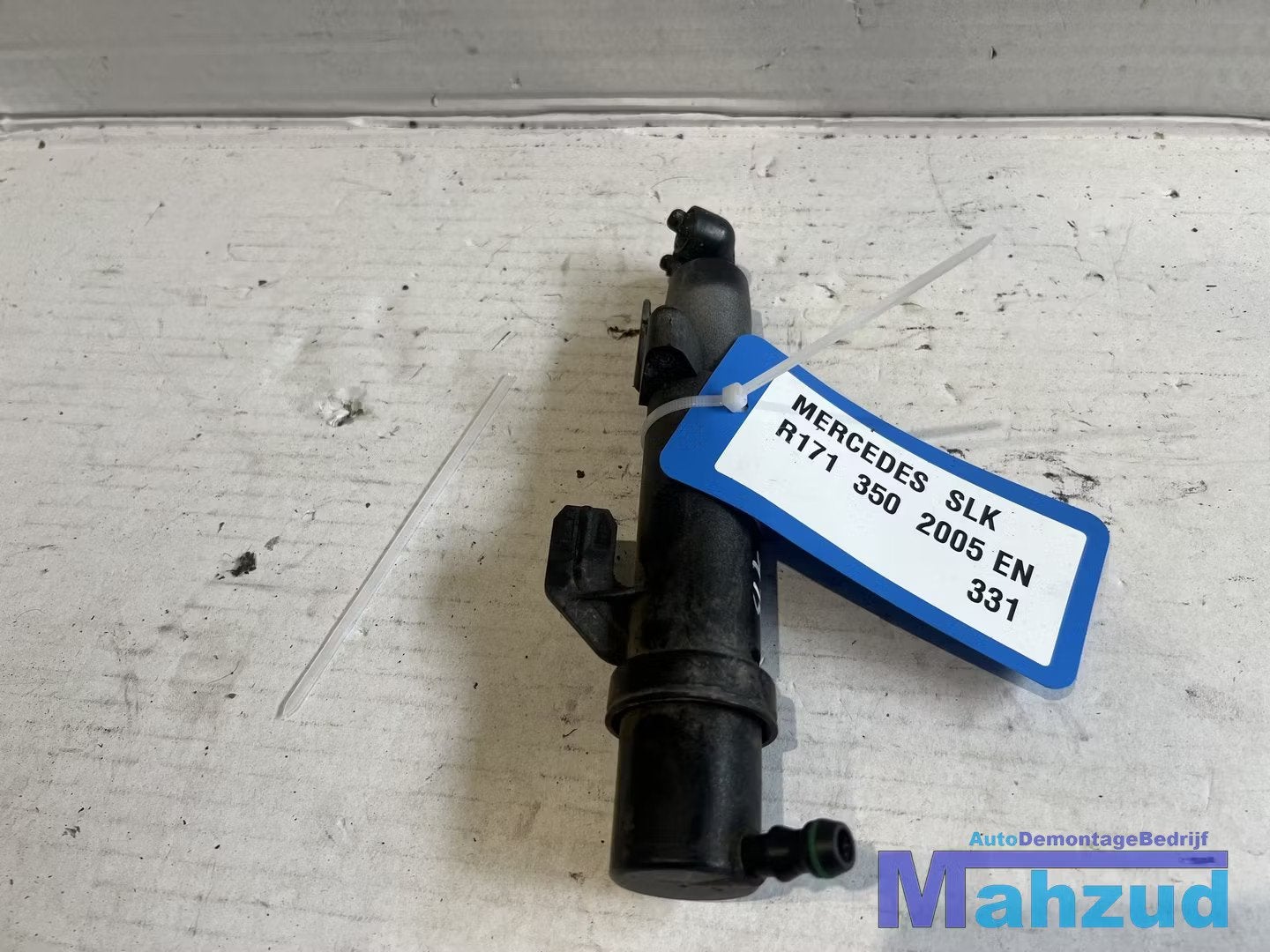 MERCEDES SLK R171 Koplamp sproeier 2005-2011 1718600247, Mercedes-Benz AG, Mercedes-Benz, Utilisé, Mercedesstrasse 120
70372  Stuttgart, DE