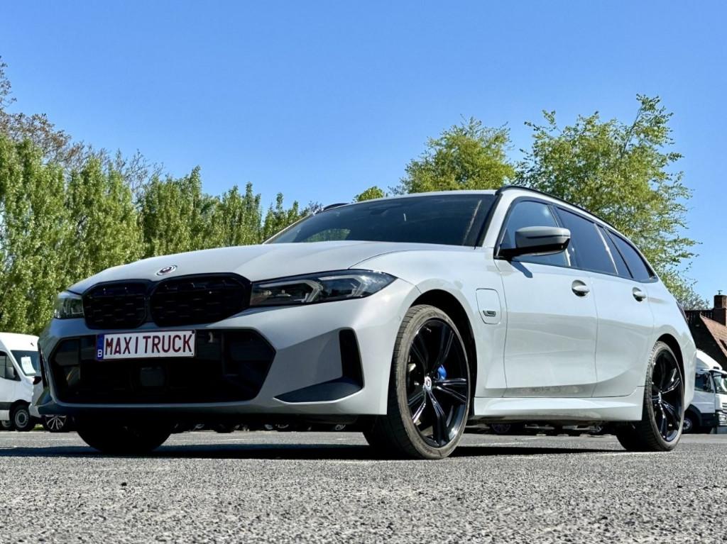 BMW330e xDrive Touring HYB42GR-31000€-Leasing798€/M-REF 2457, Autos, Cuir, Achat, Euro 6, Entreprise