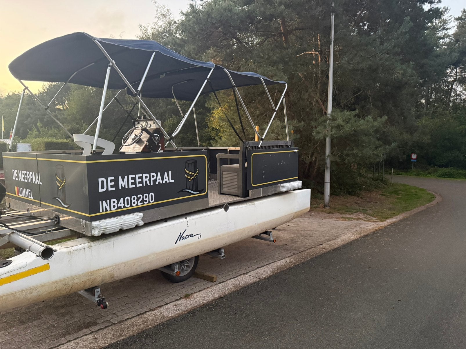 Zeer leuke pontonboot, Enlèvement, Comme neuf