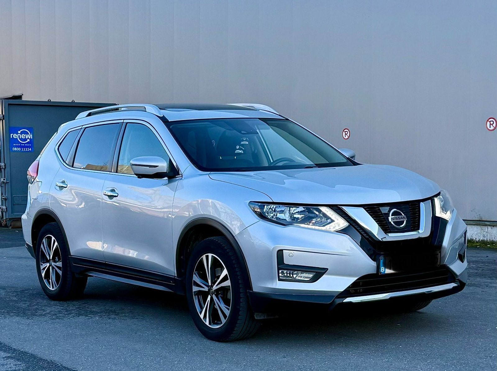 Nissan XTRIAL, Autos, Nissan, Argent ou Gris, Achat, Boîte manuelle, Particulier
