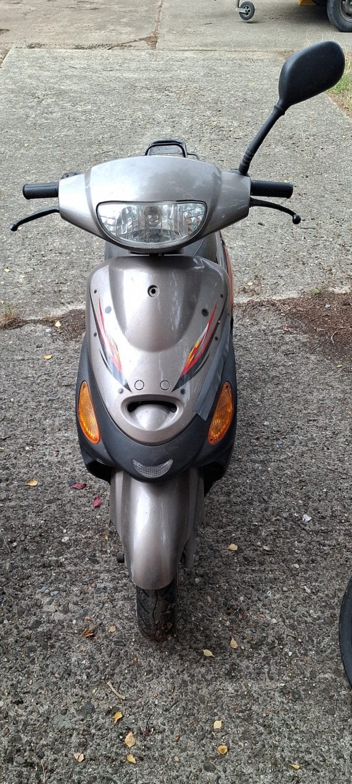 Trottinette 50cc Classe A, démarrage et conduite, alarme par, Vélos & Vélomoteurs, Enlèvement ou Envoi