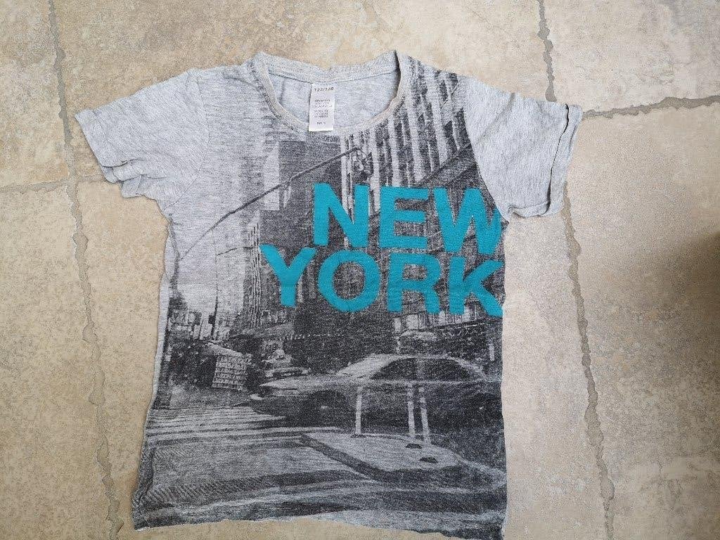 1 euro koopjes: Stoere t-shirt mt 122, Kinderen en Baby's, Kinderkleding | Maat 122, Gebruikt, Ophalen of Verzenden, Shirt of Longsleeve