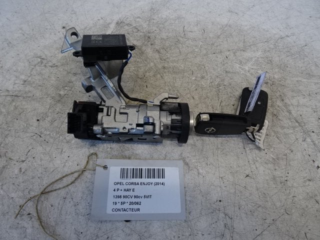 CONTACTSLOT Opel Corsa E (01-2014/-), Auto-onderdelen, Gebruikt, Opel