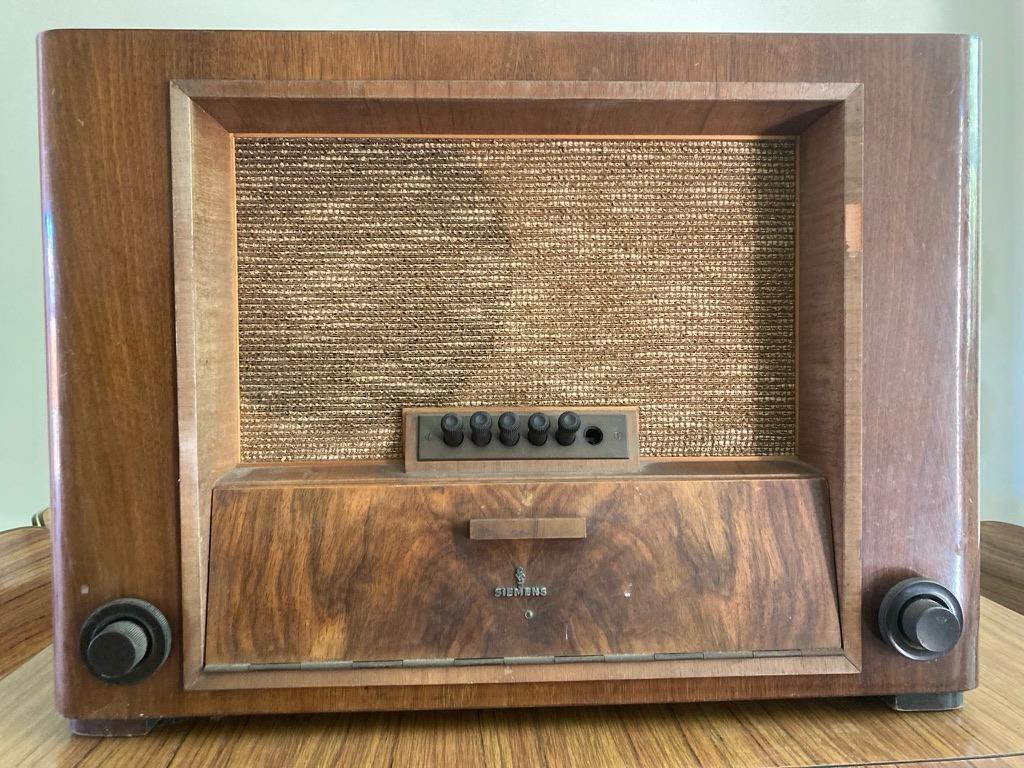 Antieke radio Siemens, Enlèvement, Radio