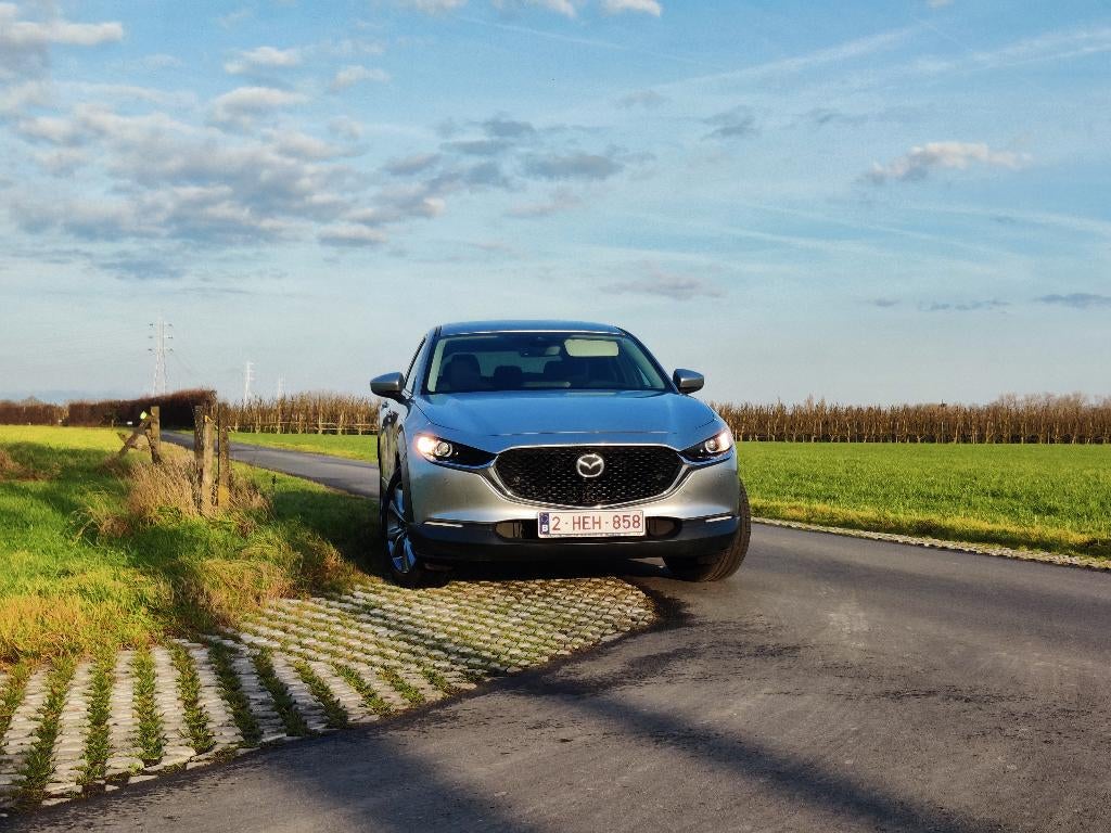 Mazda CX-30 in uitstekende staat, Auto's, Stof, Euro 6, 4 cilinders, 1927 kg