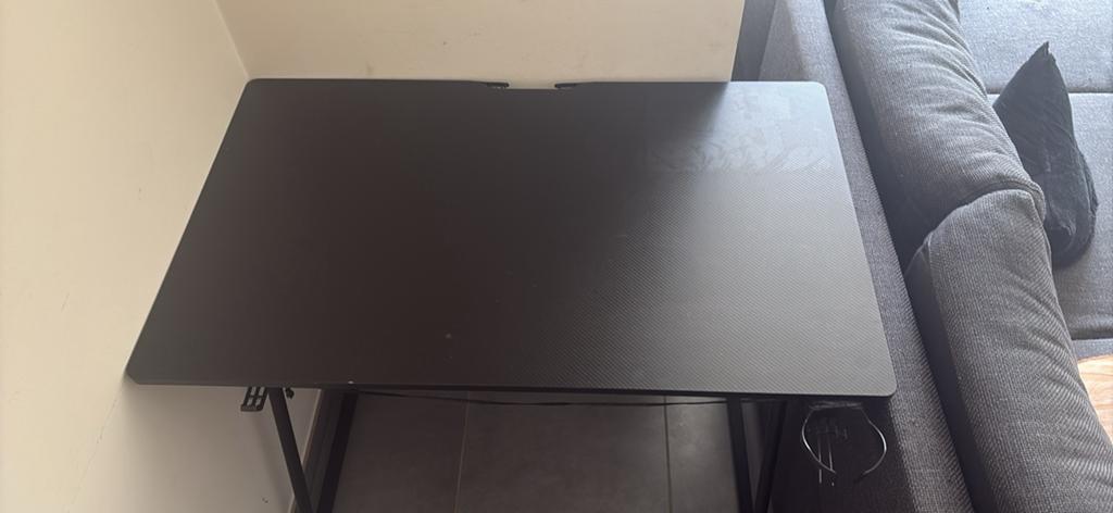 Bureau gaming, 60 cm, Comme neuf, Autres marques, Bureau gaming