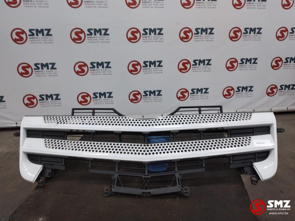 Occ radiatorgrille Mercedes Actros MP4 A9618850253, Auto-onderdelen, Gebruikt, Mercedes-Benz, Carrosserie en Plaatwerk