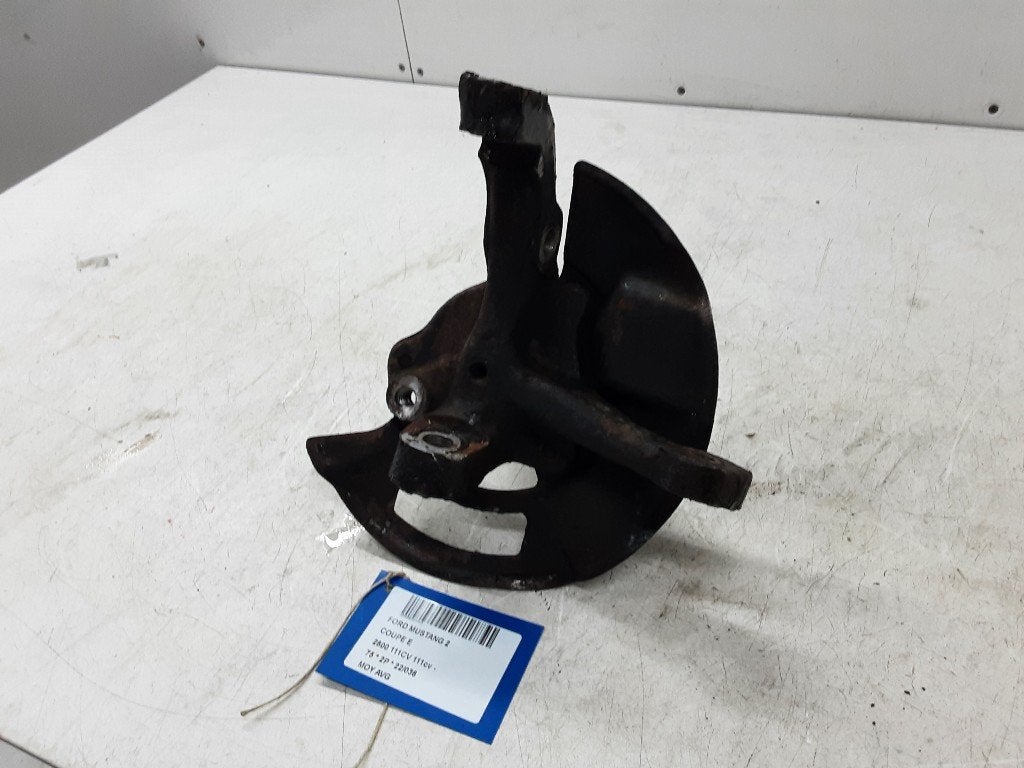 WIELNAAF LINKS VOOR Ford USA Mustang II (01-1973/01-1978), Gebruikt, Mevr. I. Hauben, Rue de l'Espoir 34 34
4030  GRIVEGNÉE, BE