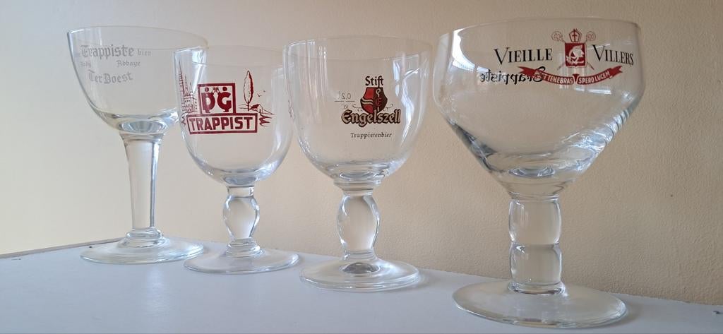 4 speciale TRAPPISTGLAZEN, Ophalen