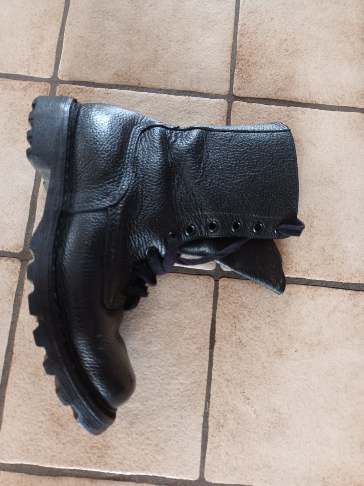 leger bottines maat 42, Enlèvement