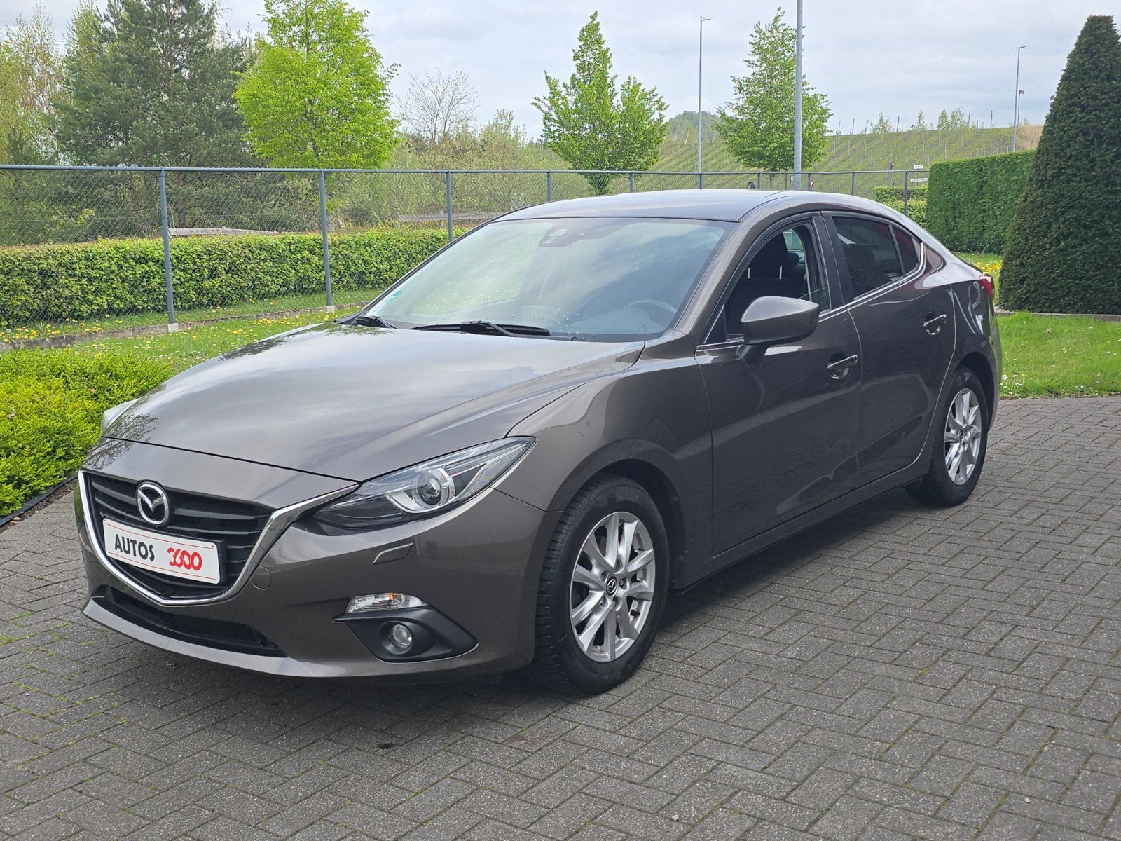 Mazda 3 benzine euro6 /Navi/Garantie en keuring, Auto's, Mazda, Parkeersensor, Bedrijf, Handgeschakeld, https://public.car-pass.be/vhr/330389ae-7c6f-4ae0-bb9a-e44ae60326e9