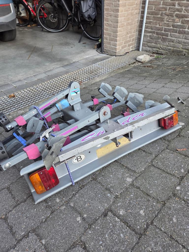 Fietsendrager 3+1, Enlèvement