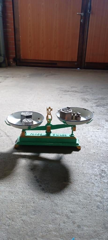 Oude weegschaal, Elektronische apparatuur, Weegschalen, Ophalen, Gebruikt, Keukenweegschaal