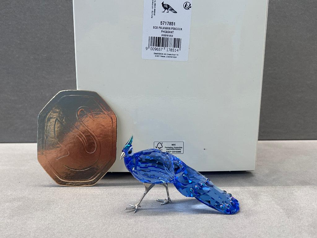 Swarovski Idyllia SCS 2026 Palawanspiegelpauw, pauw, Ophalen of Verzenden, Nieuw, Figuurtje