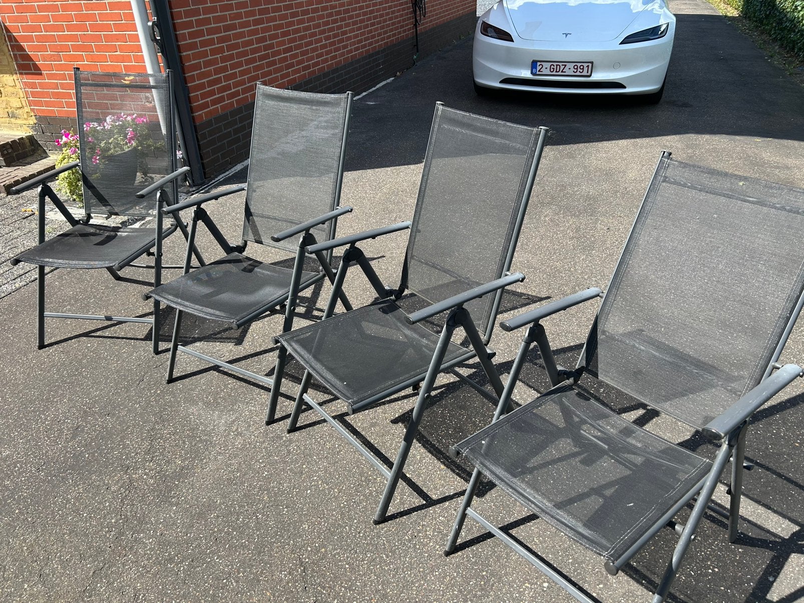 Stoelen, Ophalen, Zo goed als nieuw