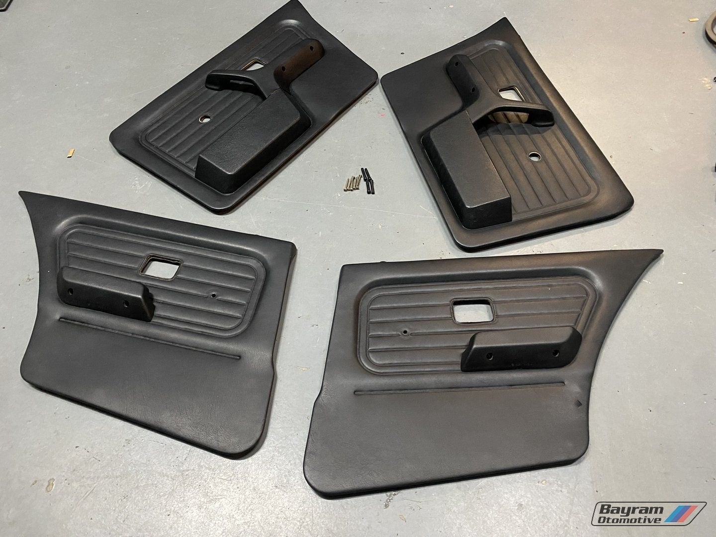 Bmw E30 sedan zwarte deurpanelen set 3-serie 4-drs deurkaart, -, -, Enlèvement, Utilisé