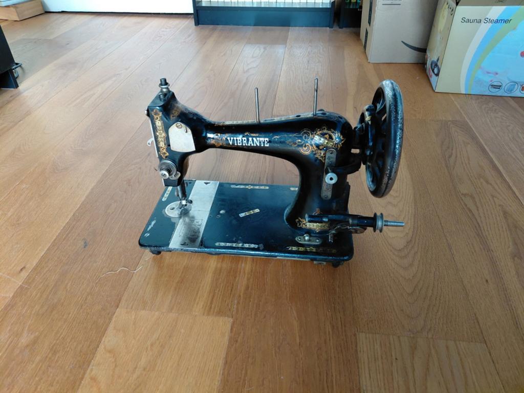 Machine à coudre ancienne, Antiquités & Art, Enlèvement