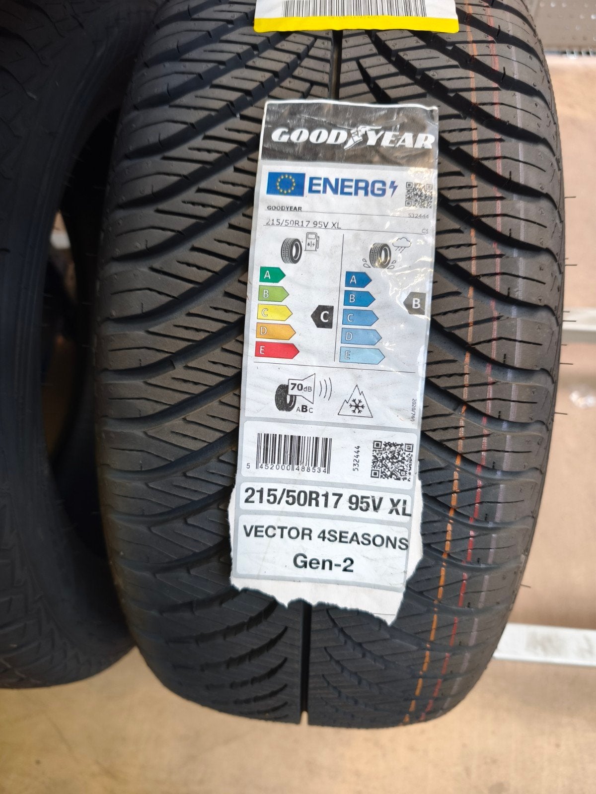 215/50 R 17 95V XL all season banden, Neuf, 215 mm, 4 Saisons, Véhicule de tourisme