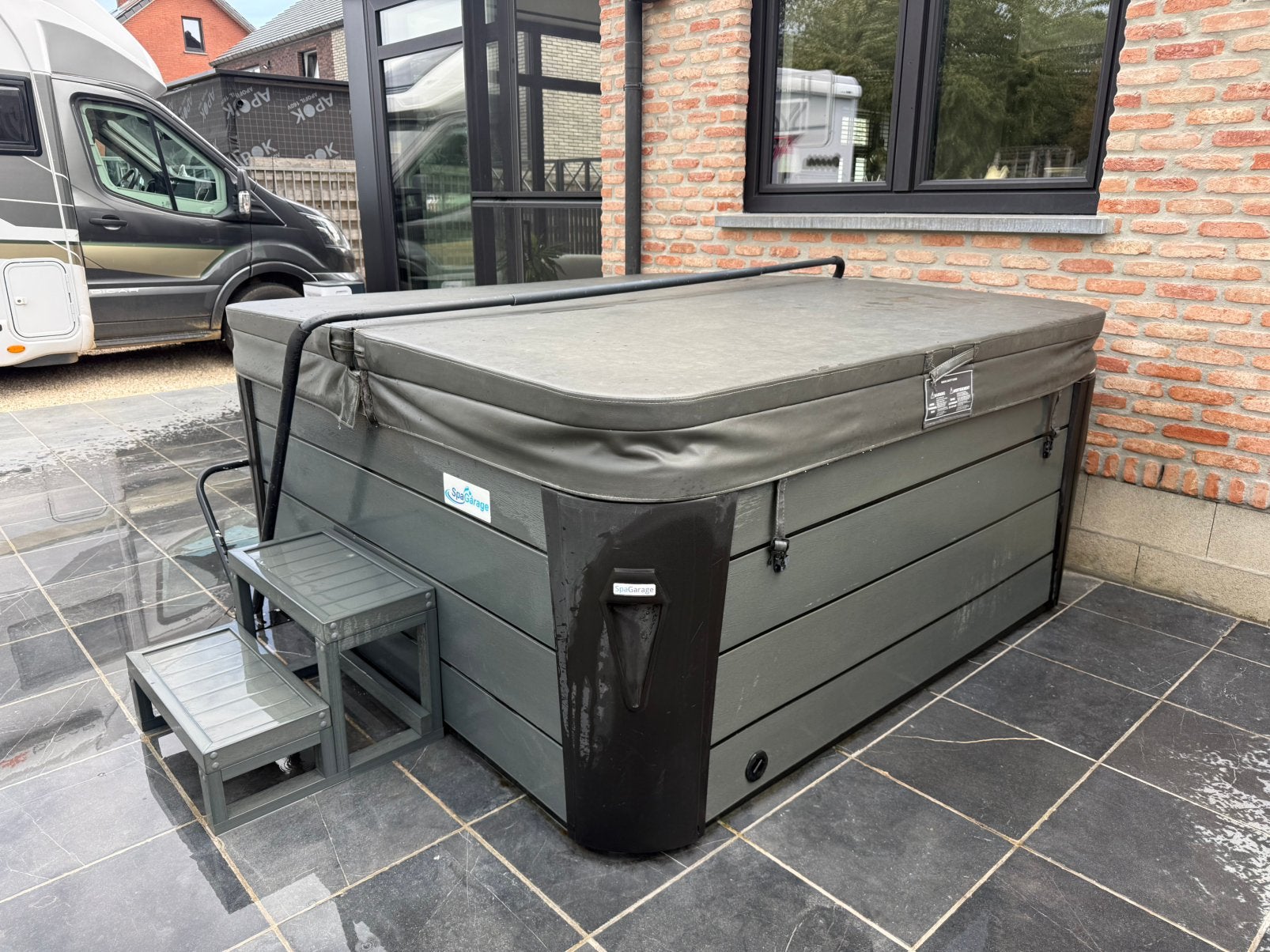 Jacuzzi, Tuin en Terras, Ophalen, Gebruikt, Afdekzeil, Vast
