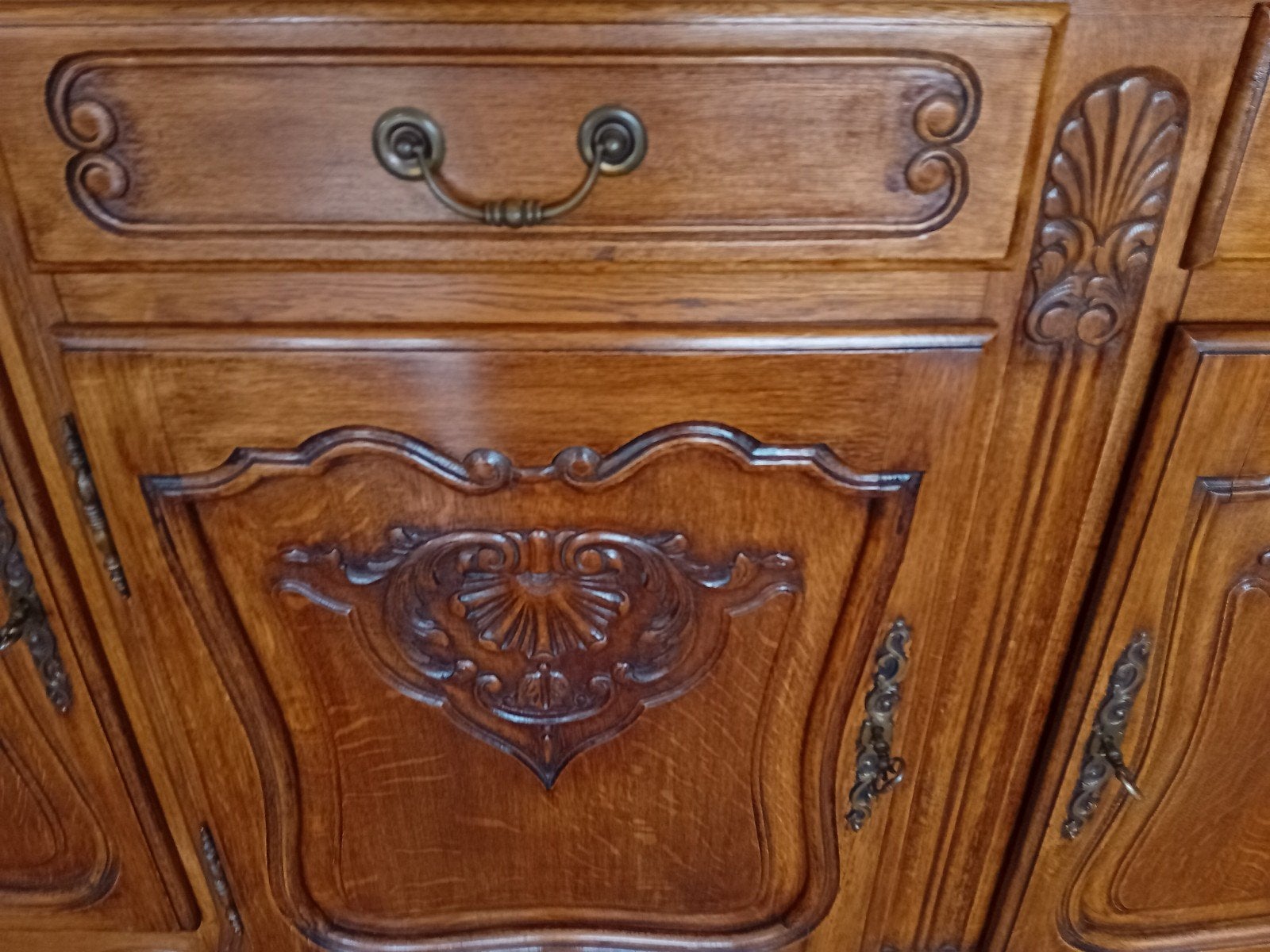 antieke  dressoir, Ophalen