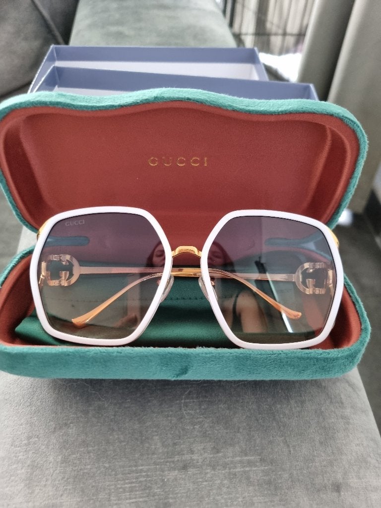 Gucci zonnebril nieuw, Handtassen en Accessoires, Overige merken, Zonnebril, Wit, Nieuw