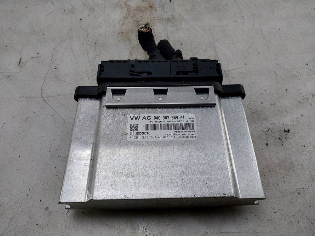 COMPUTER MOTOR Volkswagen Polo VI (AW1) (01-2017/11-2021), Robert Bosch AG, Gebruikt, Volkswagen, Robert-Bosch-Allee 1
74232  Abstatt, DE