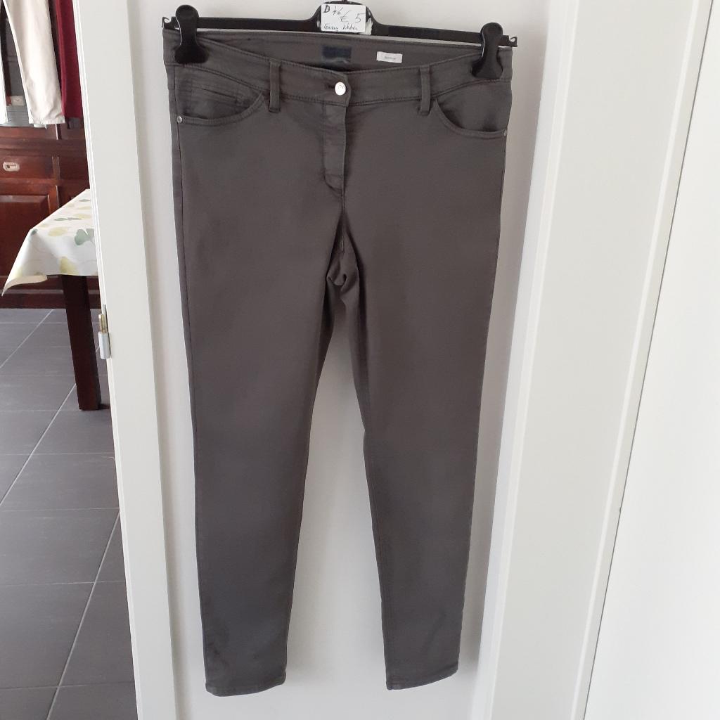 GERRY WEBER Donker taupe spijkerbroek Mt: (D) 46 Prijs: € 5, Kleding | Dames, Grote Maten, Overige kleuren, Ophalen of Verzenden