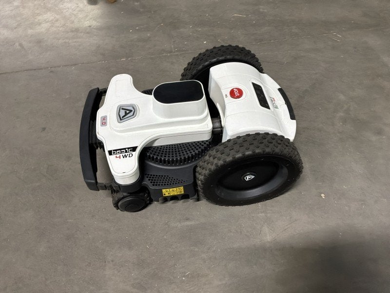 Tondeuse robot Ambrogio Basic 4WD 2023 (n'a jamais servi), Jardin & Terrasse, Ambrogio, 120 cm ou plus