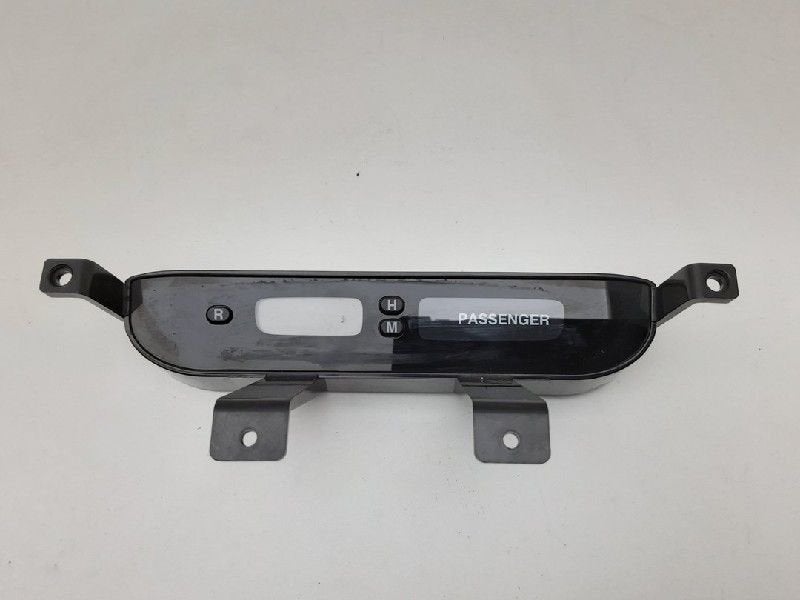 KLOK Kia Carens III (FG) (|945101D100|945101D200|), Gebruikt, Kia