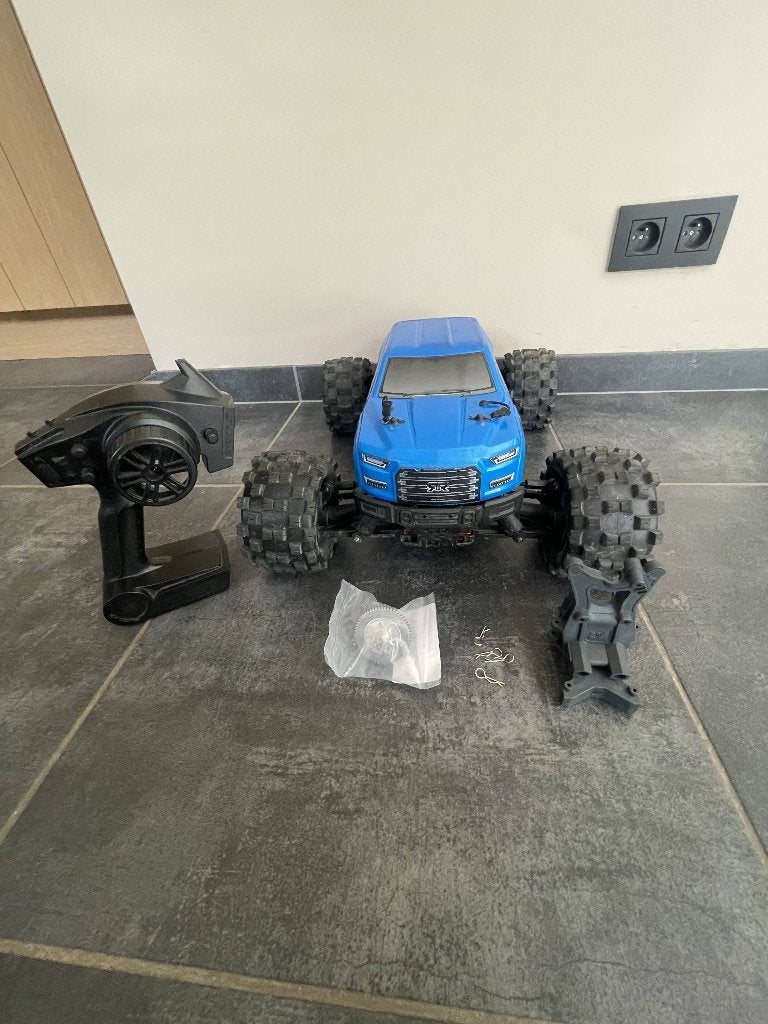 Arrma Big Rock 3s met upgrades, Hobby en Vrije tijd, Modelbouw | Radiografisch | Auto's, Auto offroad, Zo goed als nieuw, Schaal 1:10