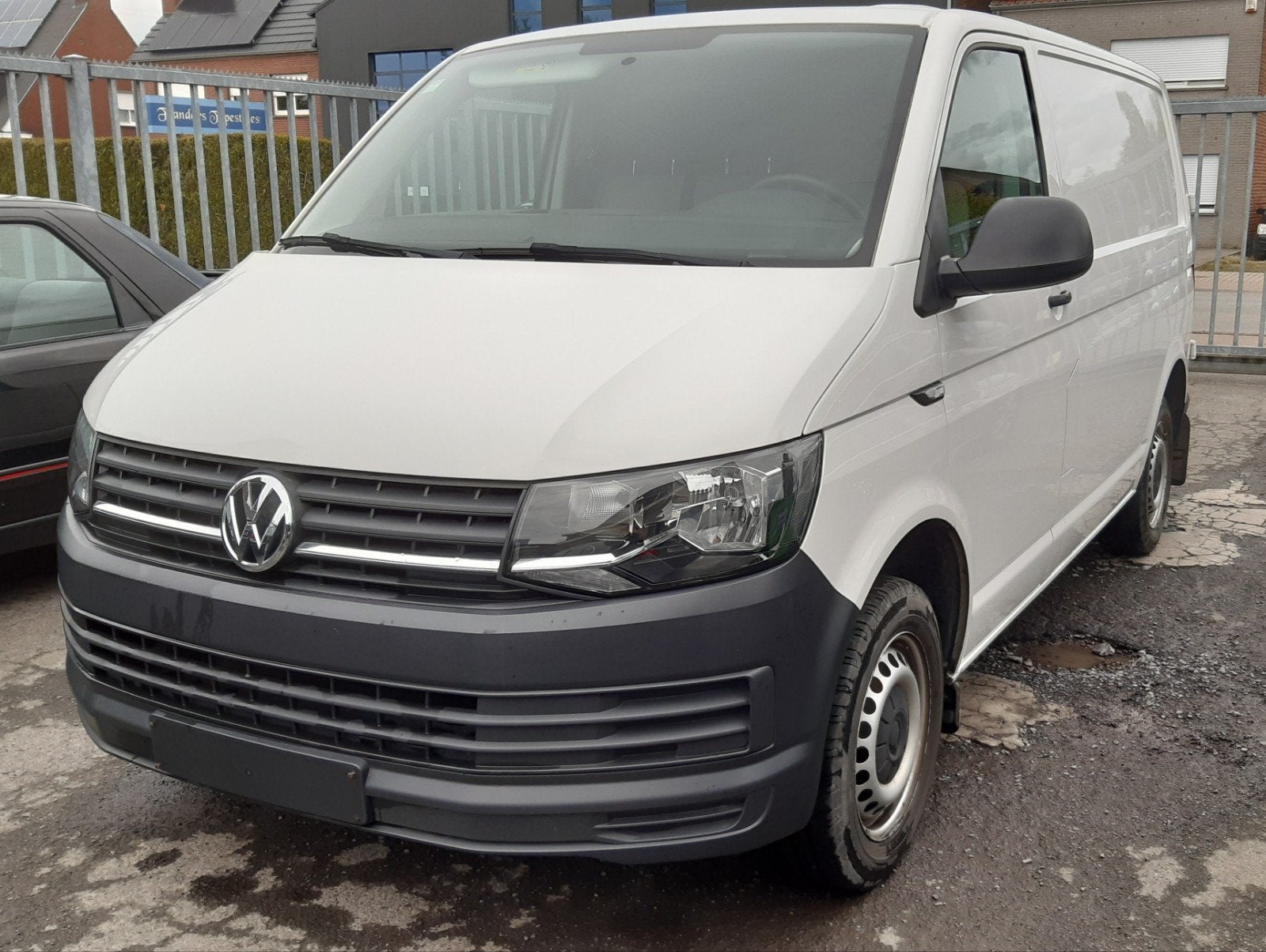 Volkswagen transporter 85000 km BTW wagen, Auto's, Voorwielaandrijving, 4 cilinders, Volkswagen, Wit