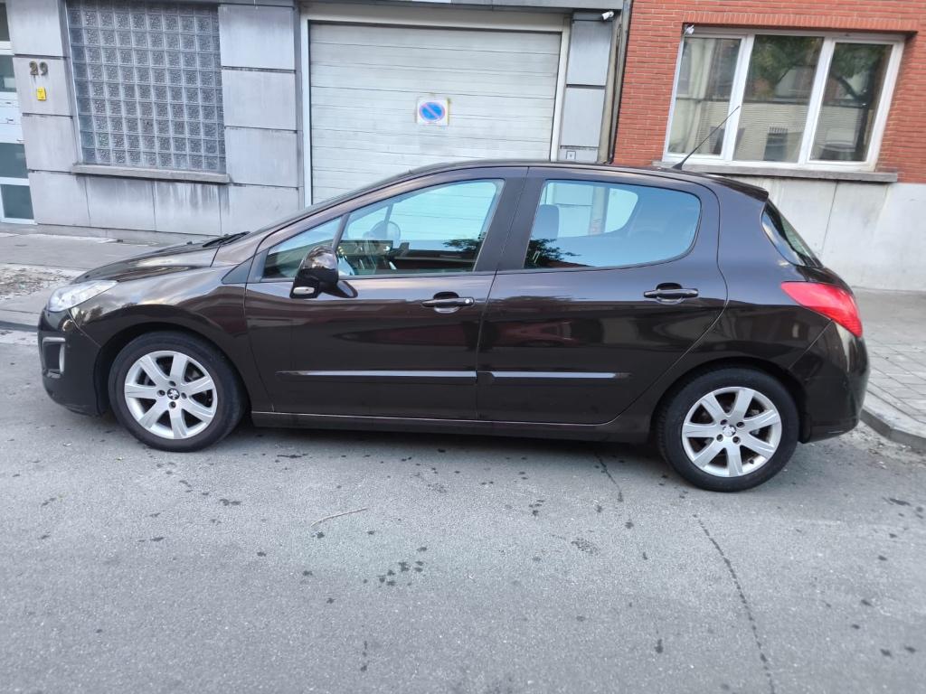 Peugeot 308 automatiek 1.6 hdi, Automaat, Stof, Zwart, Overige kleuren
