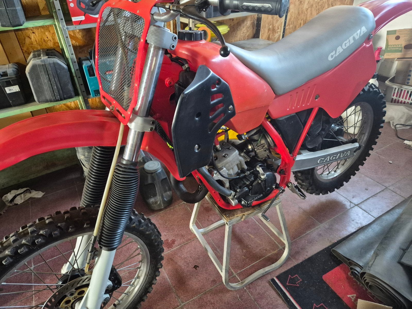 2 x cross cagiva en hysqavarna, Motoren, Particulier, Crossmotor