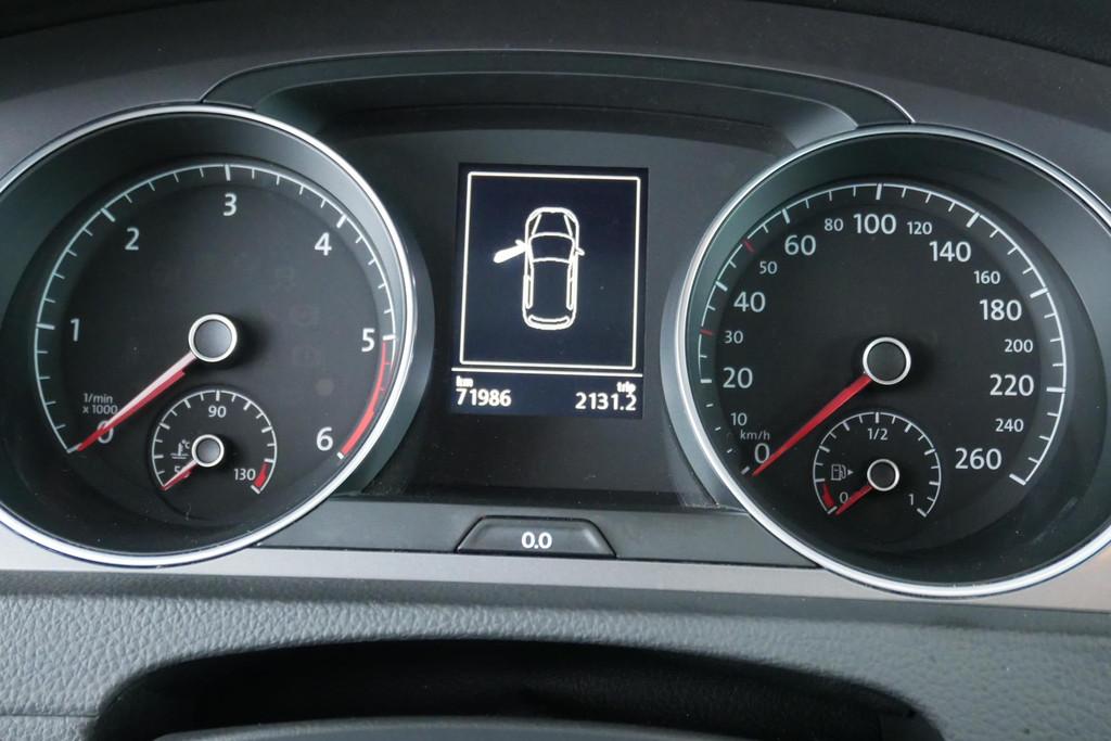 (1RJT078) Volkswagen Golf, Auto's, Voorwielaandrijving, Stof, Euro 6, 103 g/km