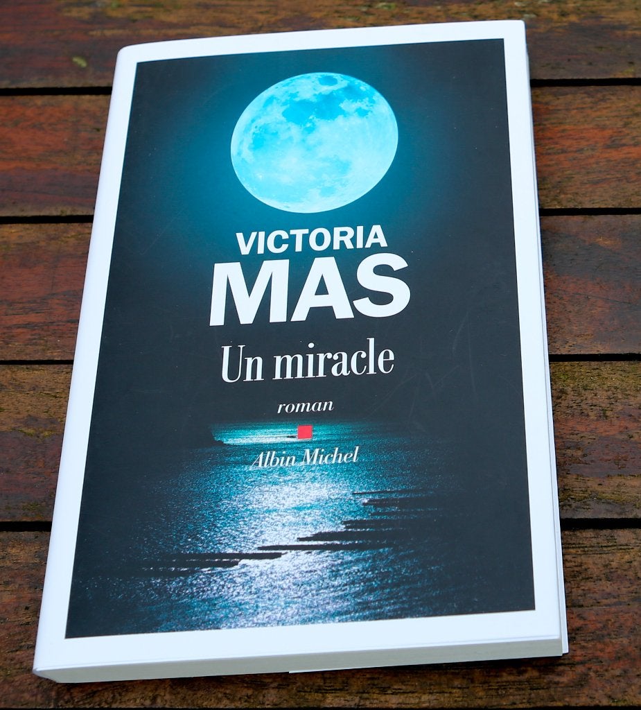 Livre neuf : "Un miracle" - Victoria Mas, Livres, Enlèvement ou Envoi, Neuf, Victoria Mas