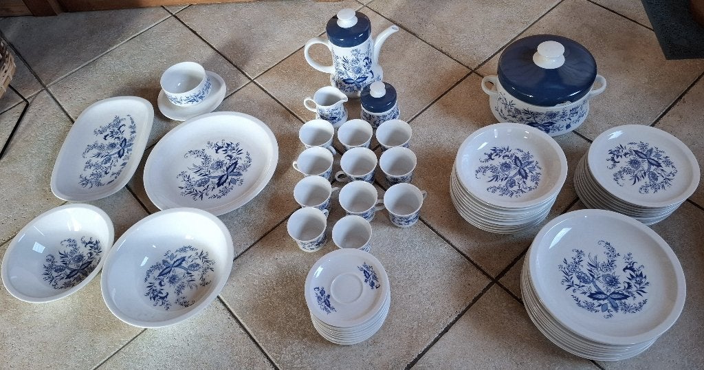 Service bleu et blanc de 62 pcs Schuman Arzberg Germany., Enlèvement