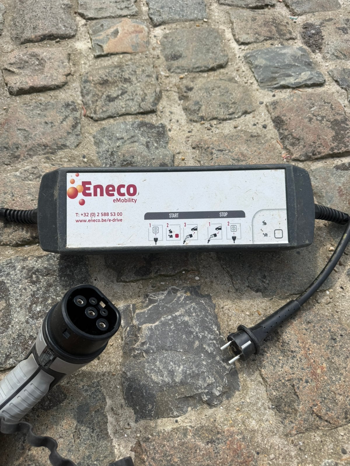 Chargeur voiture Eneco eMobility, Autos : Pièces & Accessoires, Enlèvement ou Envoi